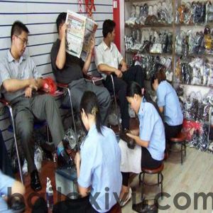 大学生开个修鞋尽然能月入过万