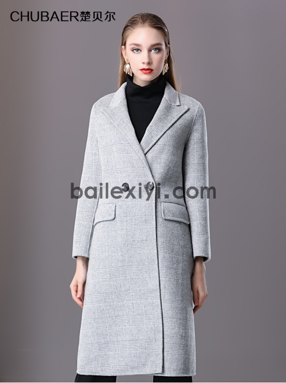 主流羊毛衣外加外套时尚年轻穿法(图1)