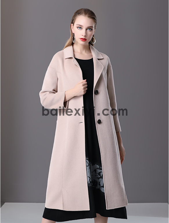 主流羊毛衣外加外套时尚年轻穿法(图7)