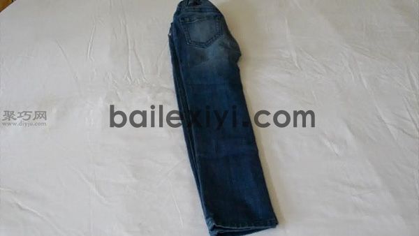 如何无折痕叠裤子