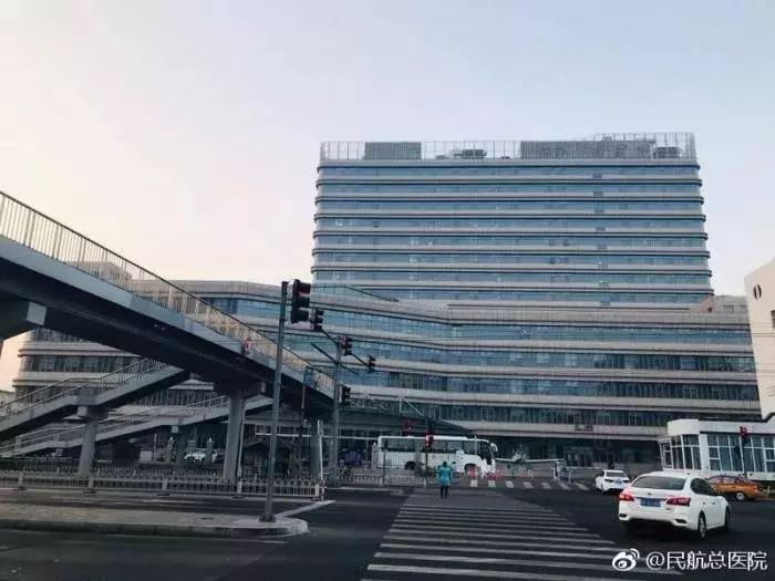 “白大褂不是铠甲，白衣天使们也不是神”(图15)